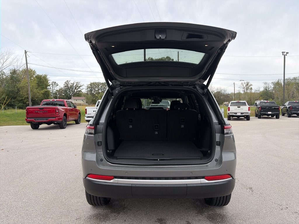 2027 Jeep Grand Cherokee Limited
