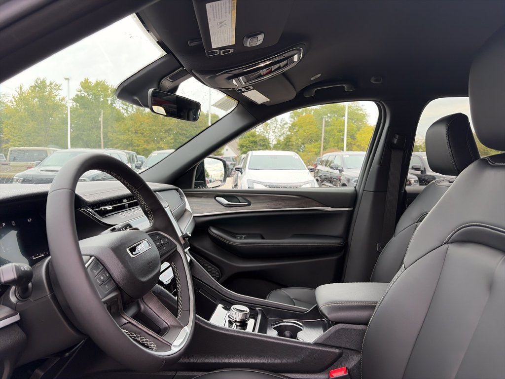 2027 Jeep Grand Cherokee Limited