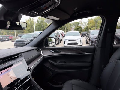 2027 Jeep Grand Cherokee Limited