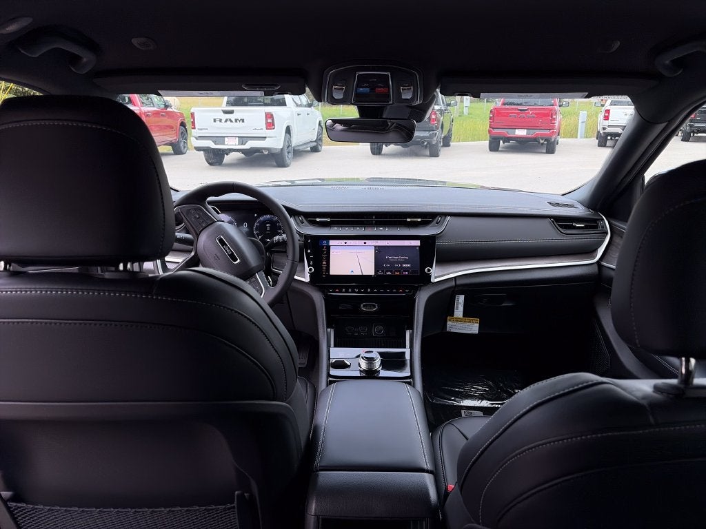 2027 Jeep Grand Cherokee Limited