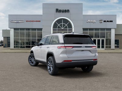 2026 Jeep Grand Cherokee Base