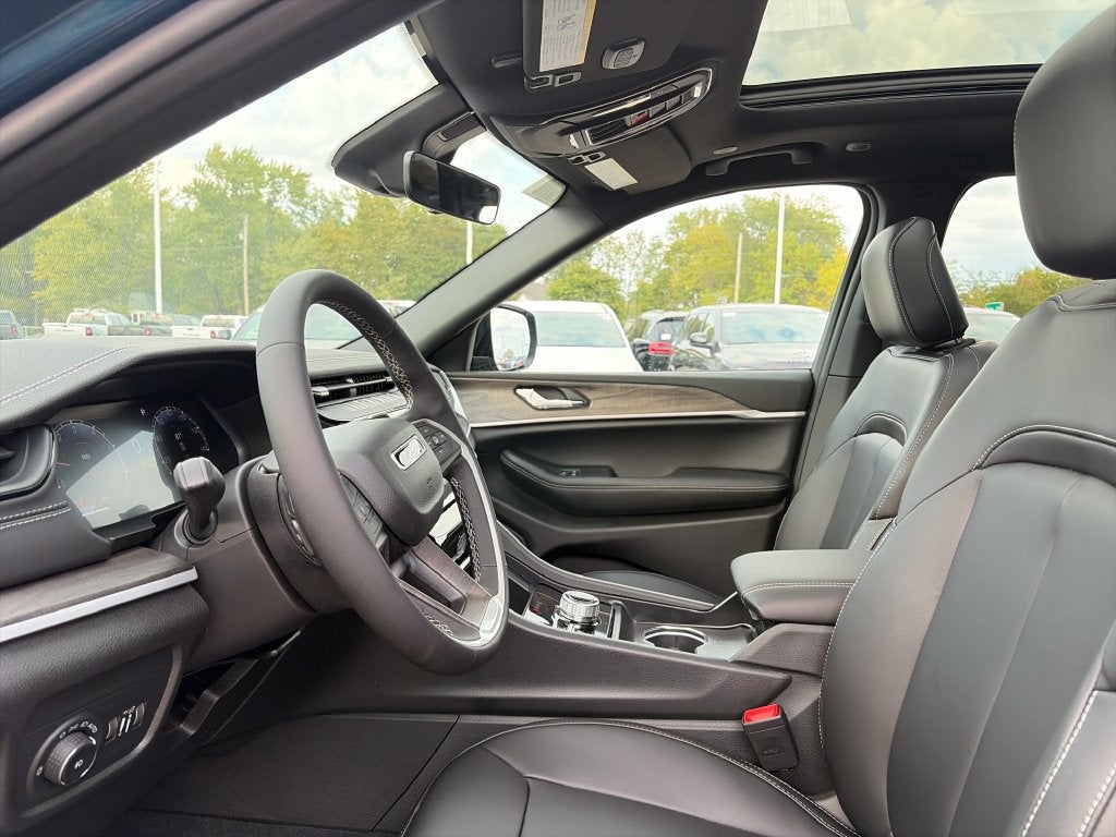 2027 Jeep Grand Cherokee Limited