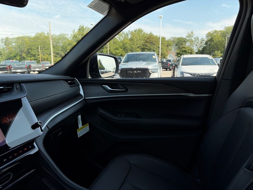 2027 Jeep Grand Cherokee Limited