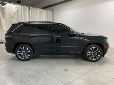 2022 Jeep Grand Cherokee Overland