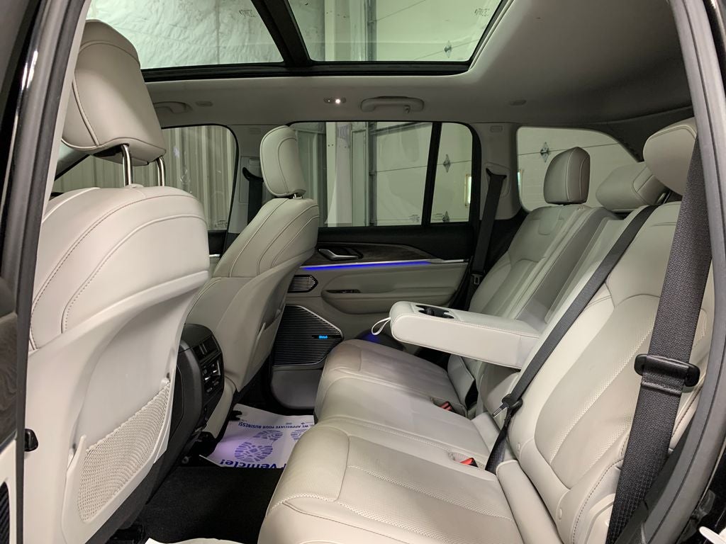 2022 Jeep Grand Cherokee Overland