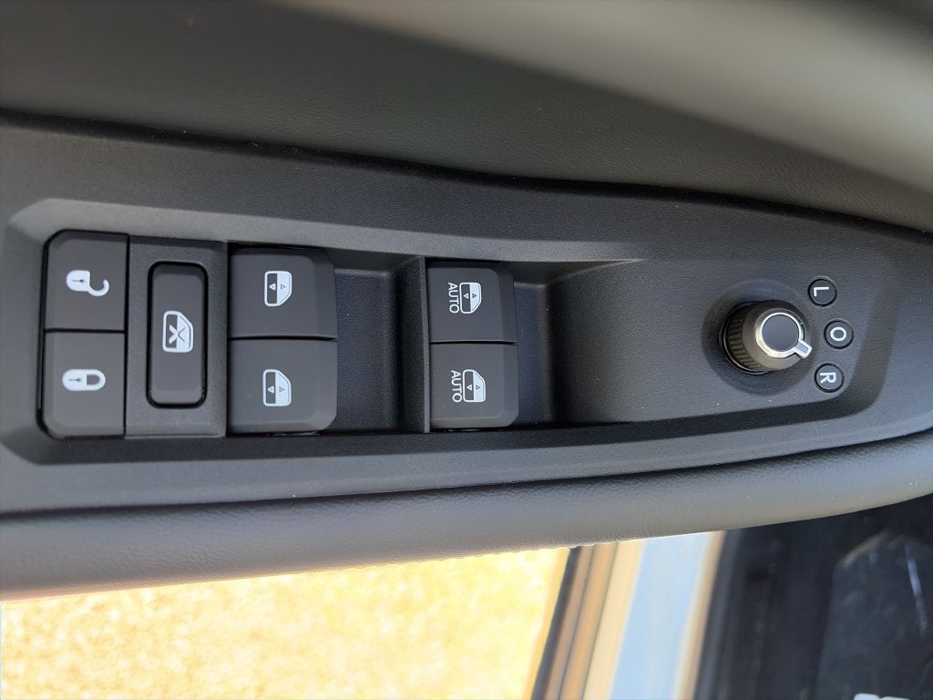 2027 Jeep Grand Cherokee L Laredo