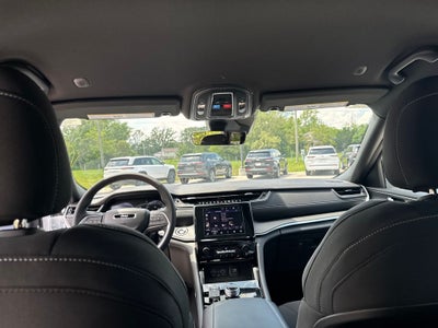 2026 Jeep Grand Cherokee L Laredo