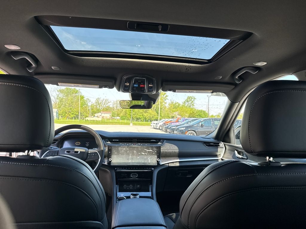 2026 Jeep Grand Cherokee L Laredo