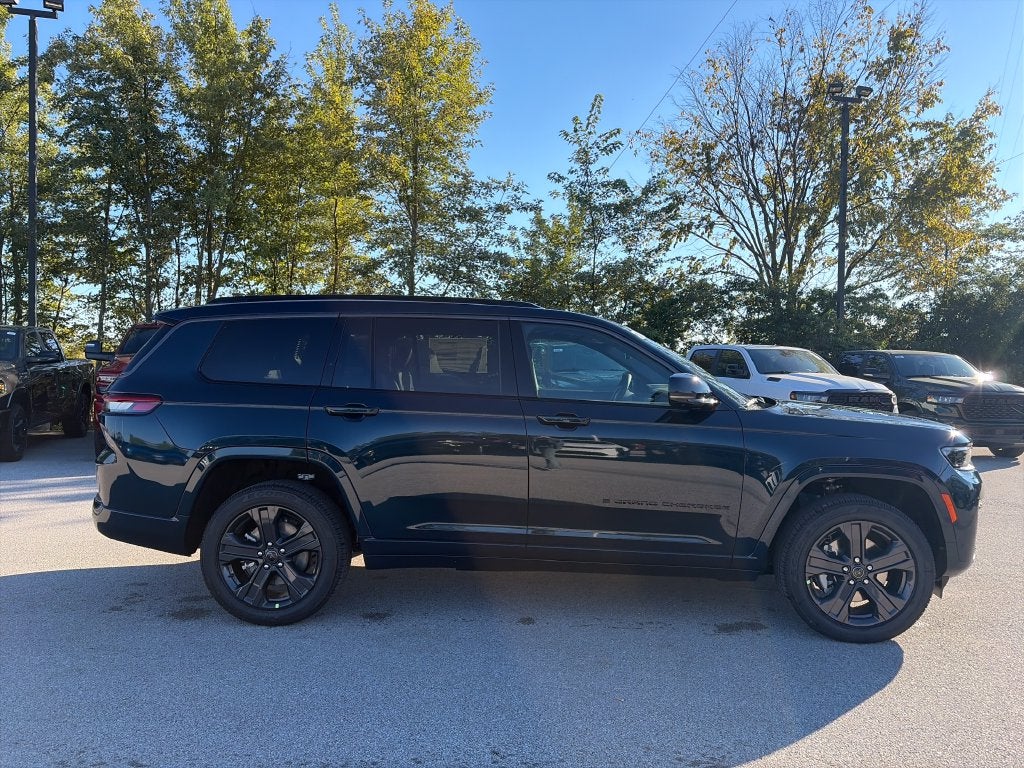 2027 Jeep Grand Cherokee L Limited Reserve