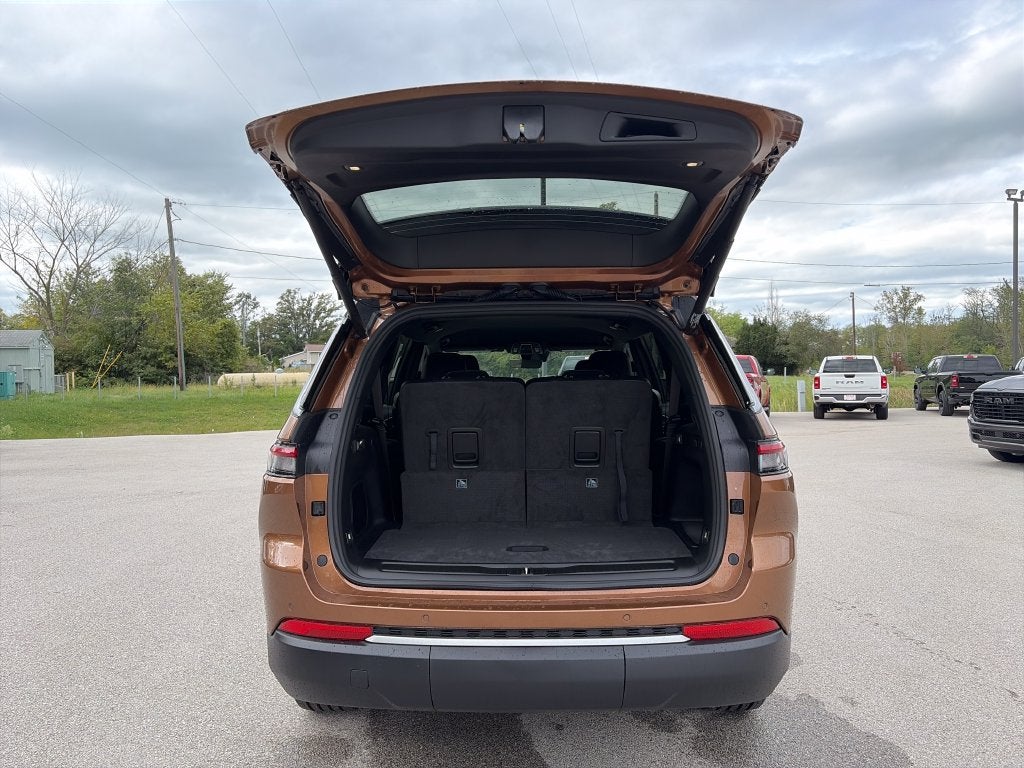 2027 Jeep Grand Cherokee L Limited