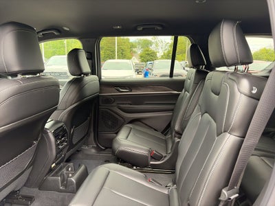 2027 Jeep Grand Cherokee L Limited