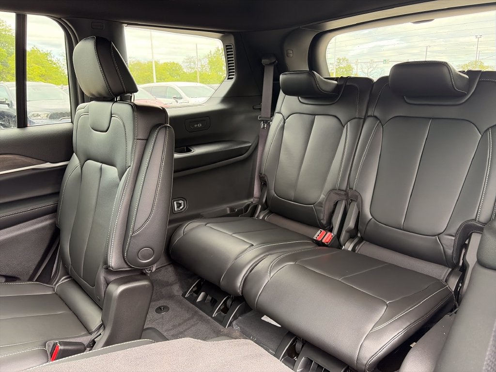 2027 Jeep Grand Cherokee L Limited