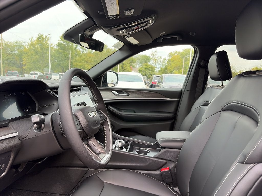 2027 Jeep Grand Cherokee L Limited