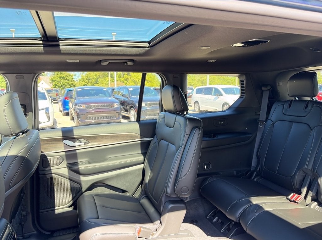 2027 Jeep Grand Cherokee L Limited