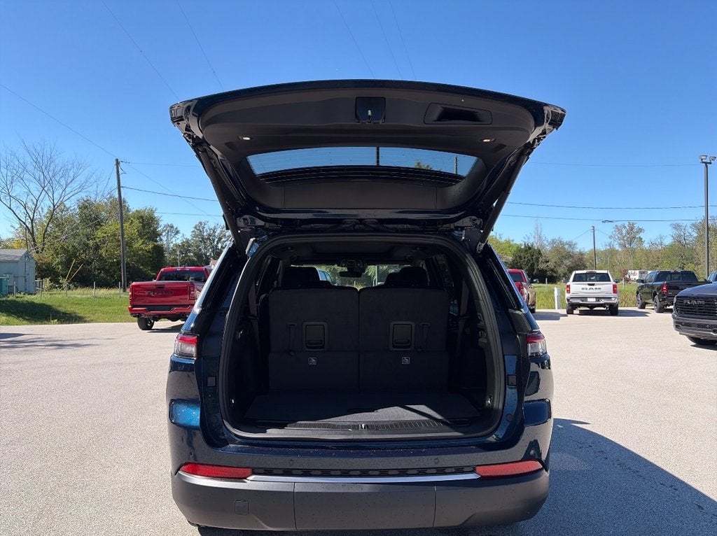 2027 Jeep Grand Cherokee L Limited