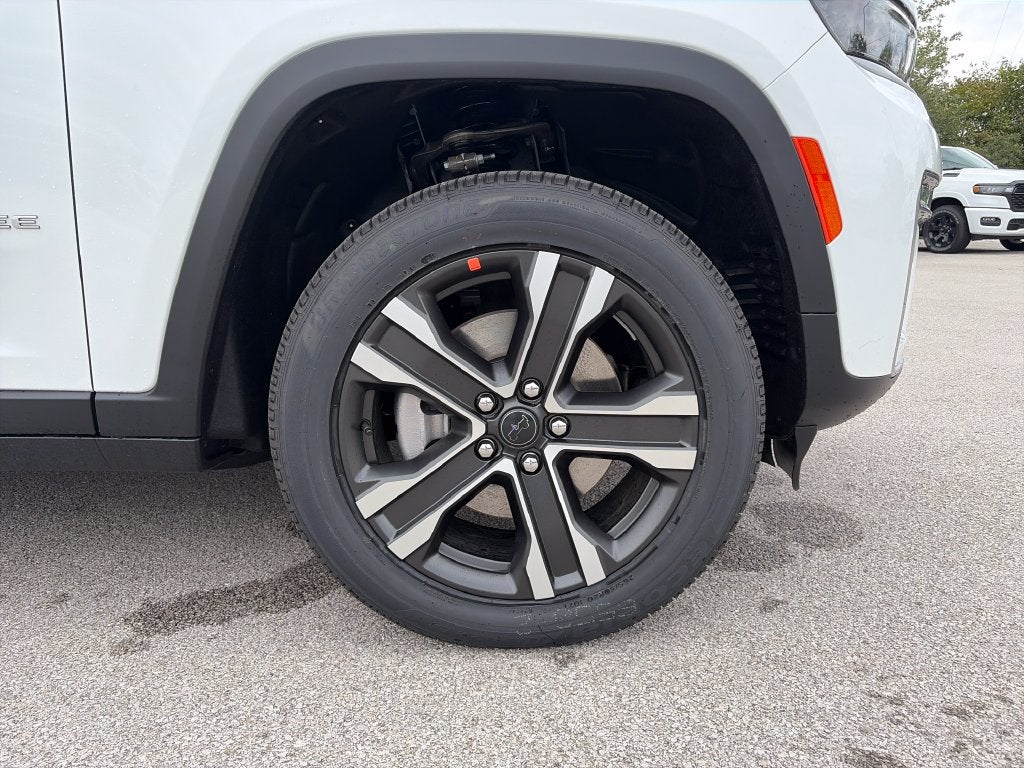 2027 Jeep Grand Cherokee L Limited