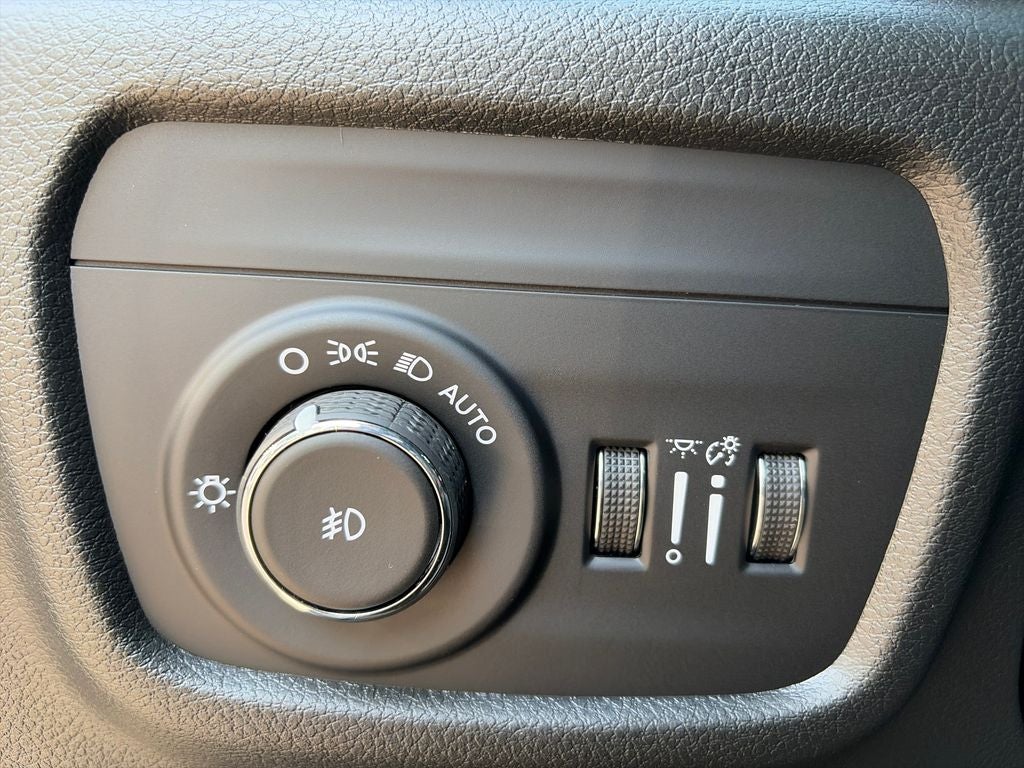 2027 Jeep Grand Cherokee L Limited