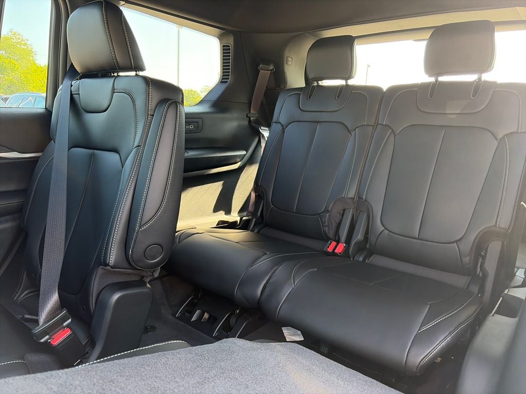 2027 Jeep Grand Cherokee L Limited