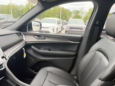 2027 Jeep Grand Cherokee L Limited