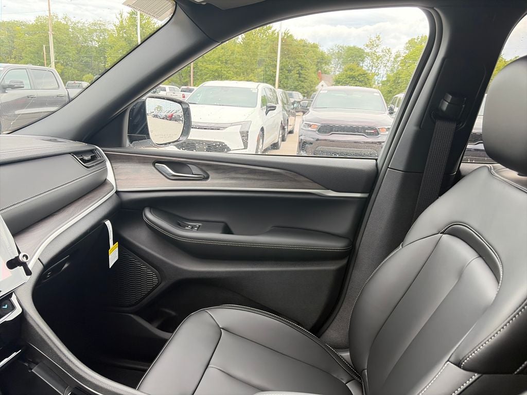 2027 Jeep Grand Cherokee L Limited