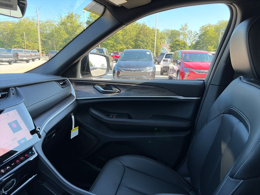 2027 Jeep Grand Cherokee L Limited
