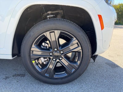 2027 Jeep Grand Cherokee L Limited Reserve