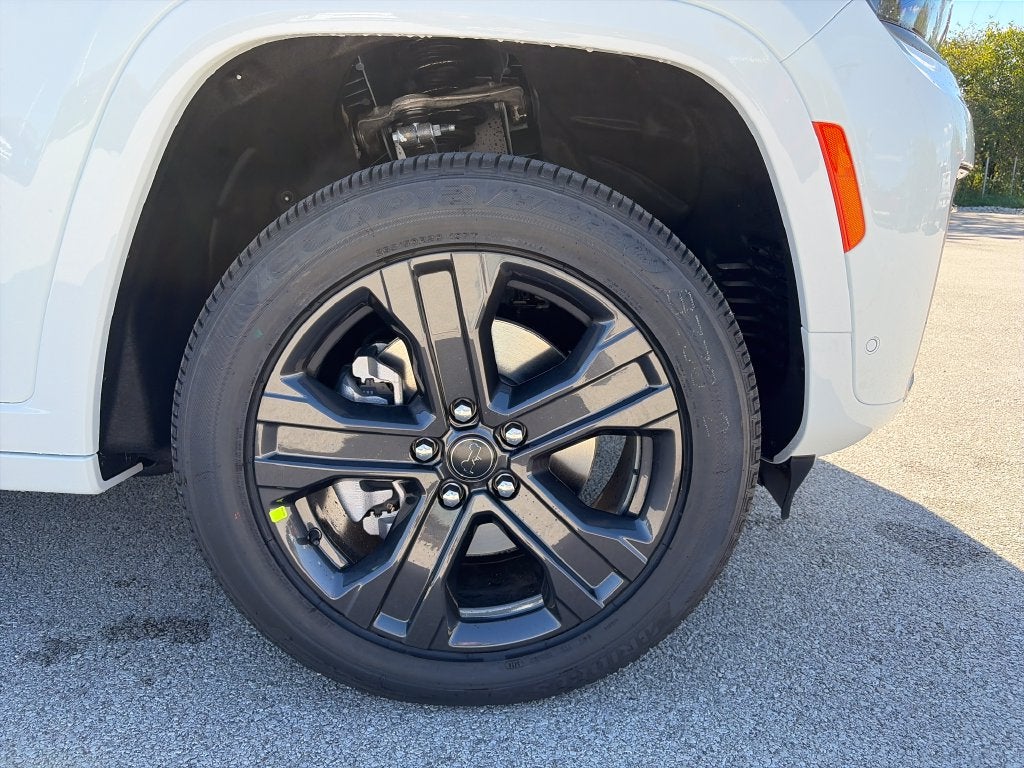 2027 Jeep Grand Cherokee L Limited Reserve