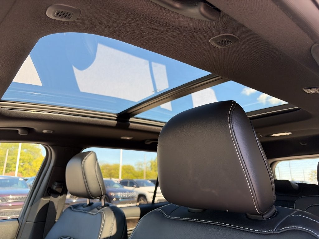 2027 Jeep Grand Cherokee L Limited Reserve