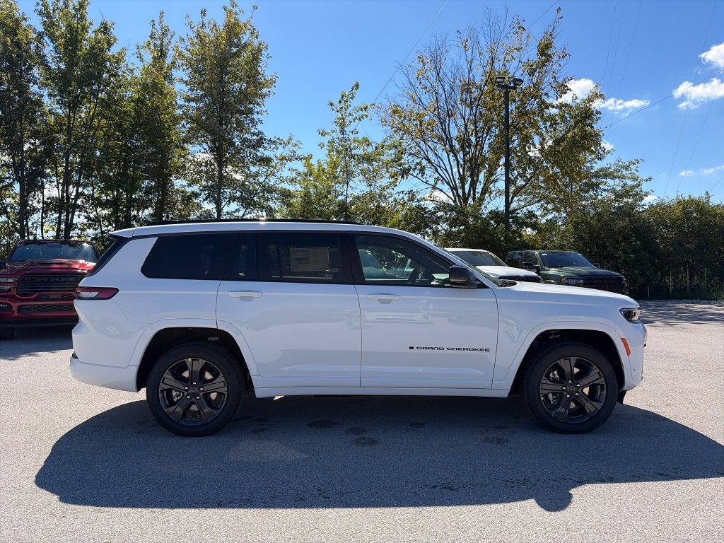 2027 Jeep Grand Cherokee L Limited Reserve