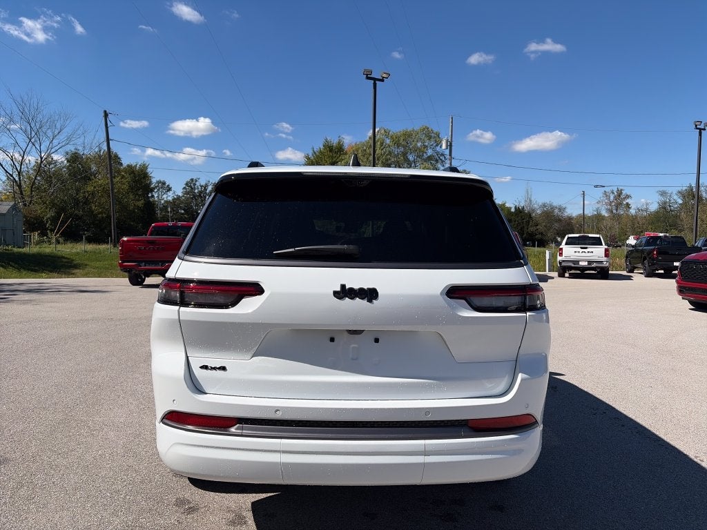 2027 Jeep Grand Cherokee L Limited Reserve