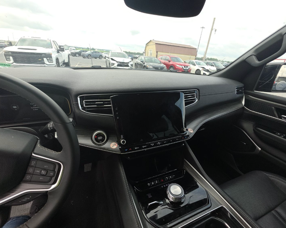 2024 Jeep Wagoneer L Series II