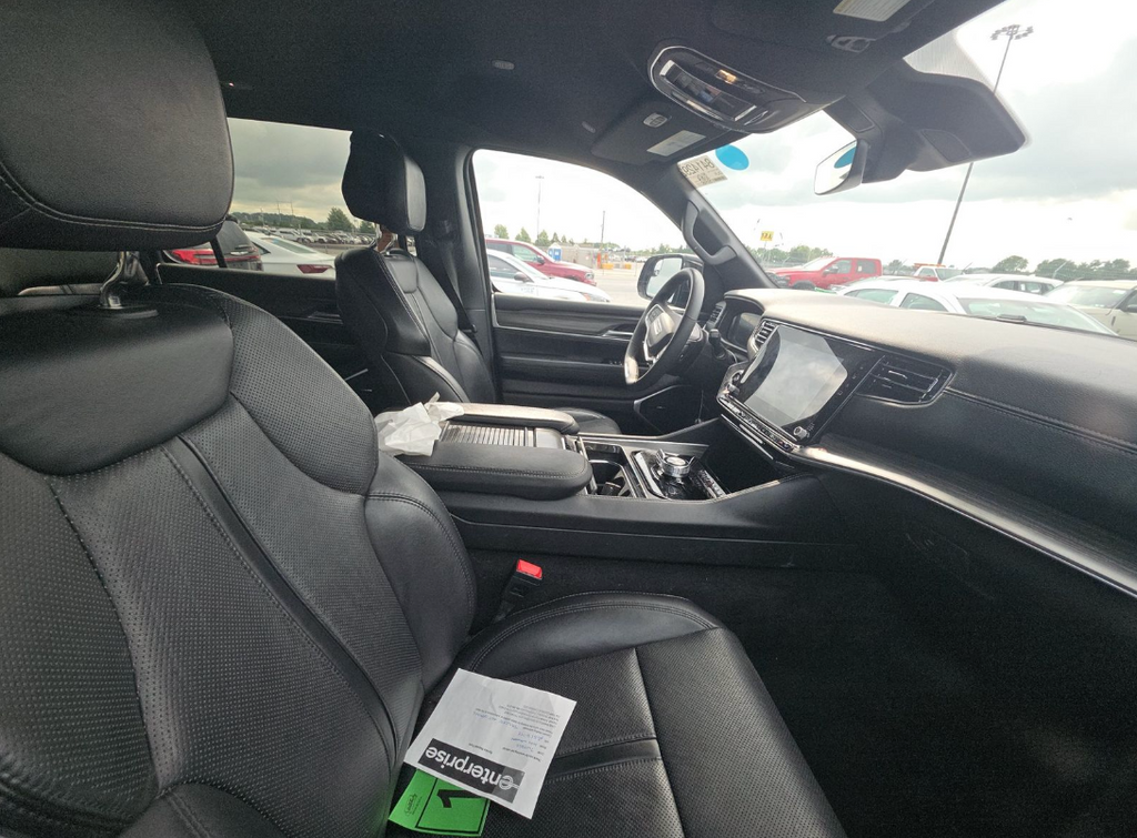 2024 Jeep Wagoneer L Series II