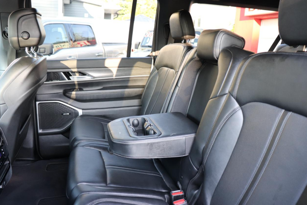 2024 Jeep Wagoneer L Series III