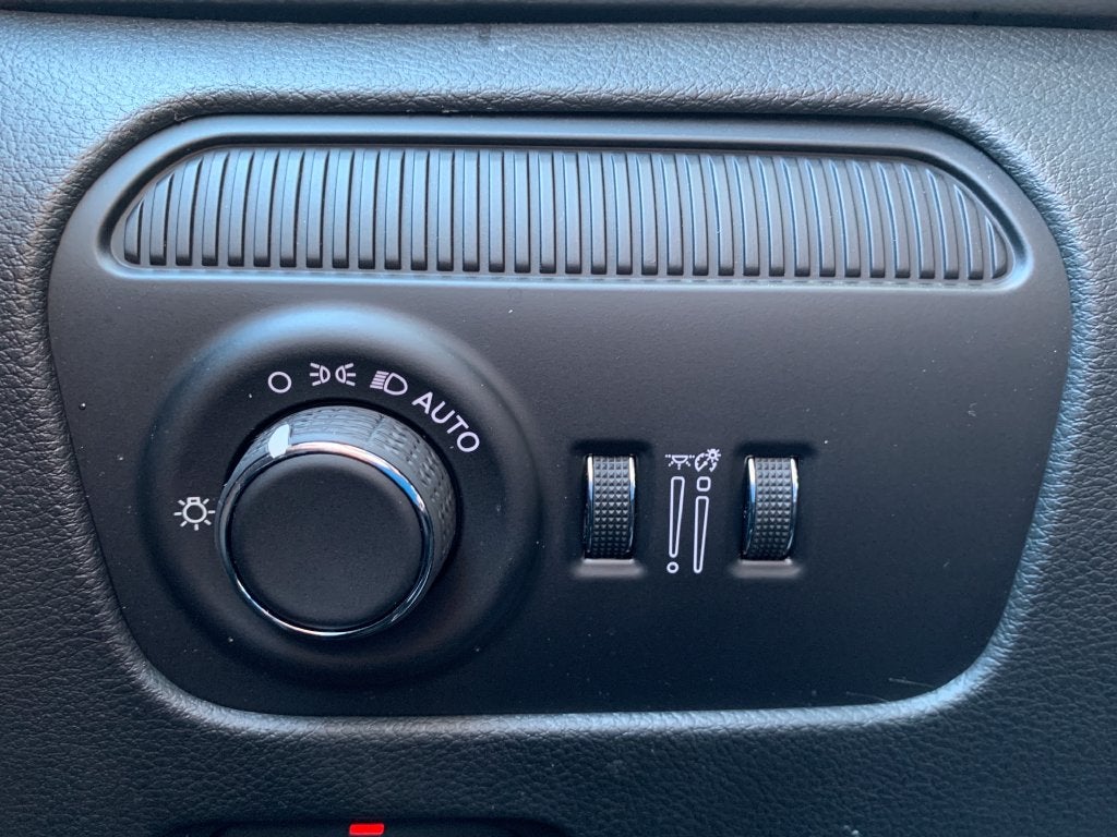 2026 Jeep Grand Wagoneer L Summit Obsidian