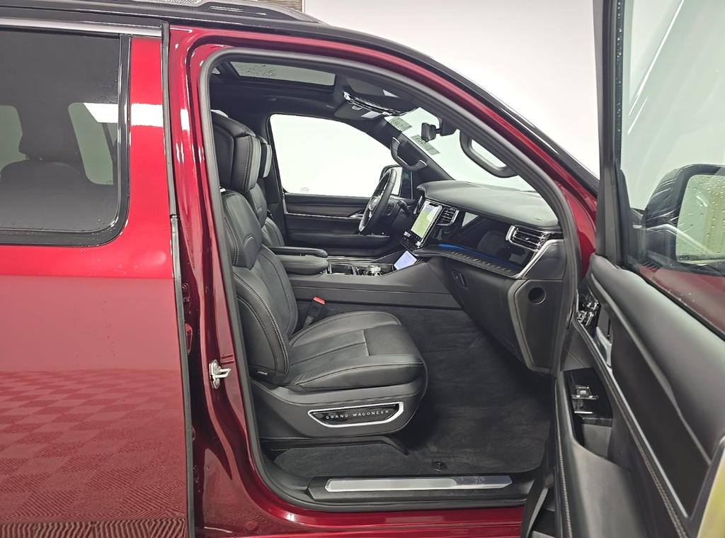 2026 Jeep Grand Wagoneer L Summit Obsidian