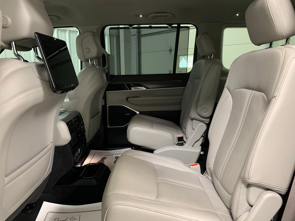 2023 Jeep Wagoneer Series III