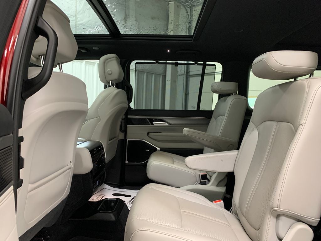 2025 Jeep Wagoneer Series III