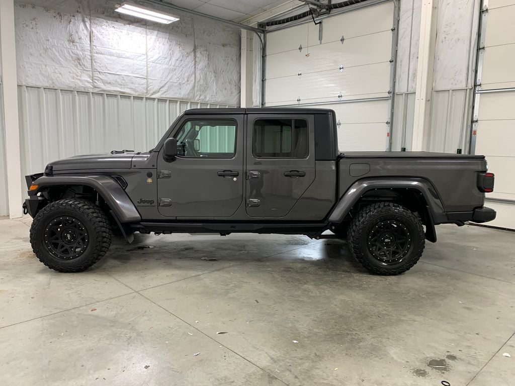 2022 Jeep Gladiator Sport