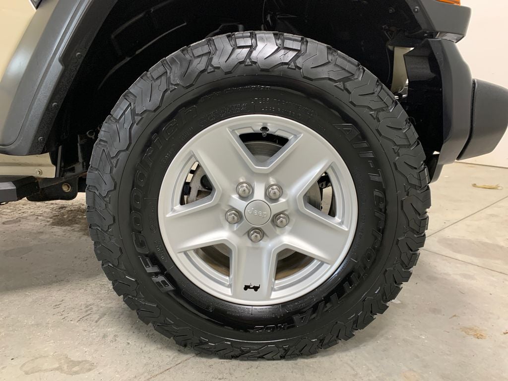 2020 Jeep Gladiator Sport