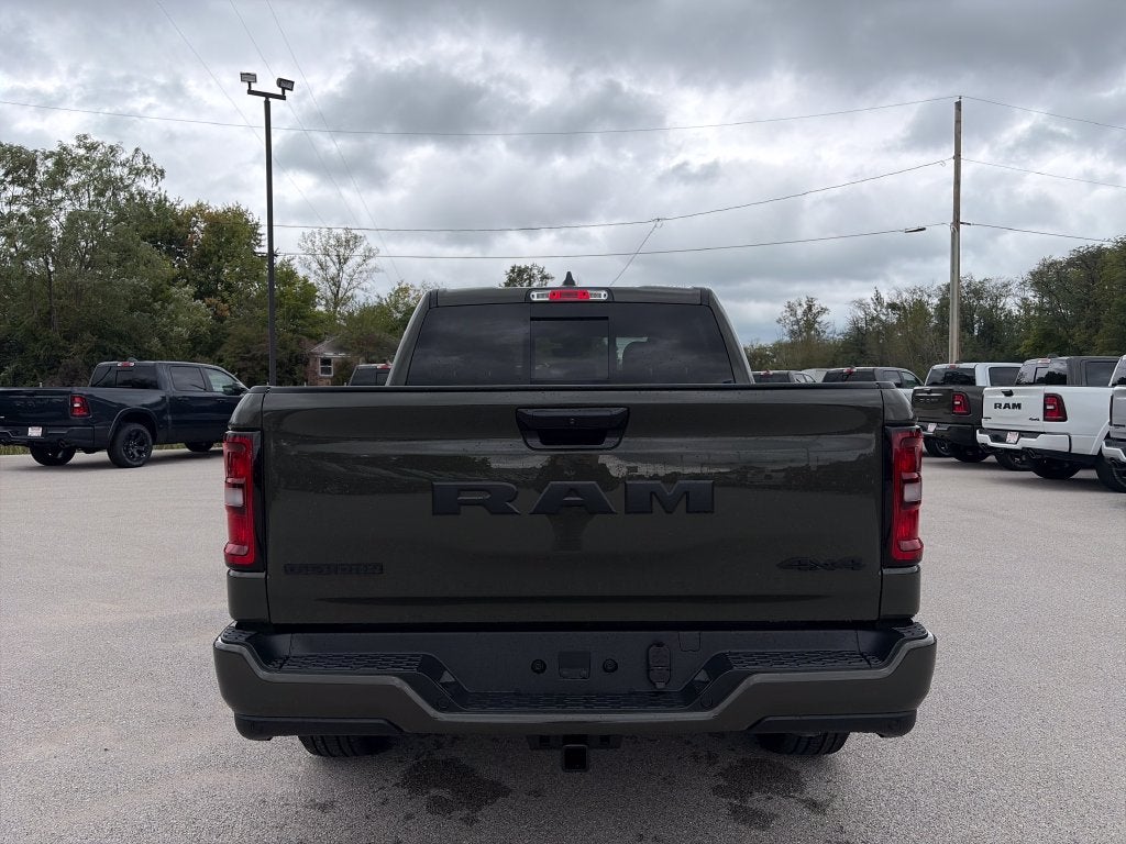2027 RAM 1500 Big Horn/Lone Star
