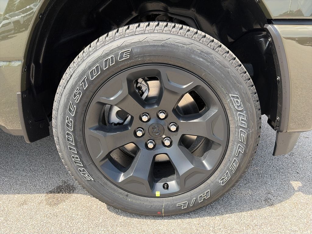 2027 RAM 1500 Big Horn/Lone Star