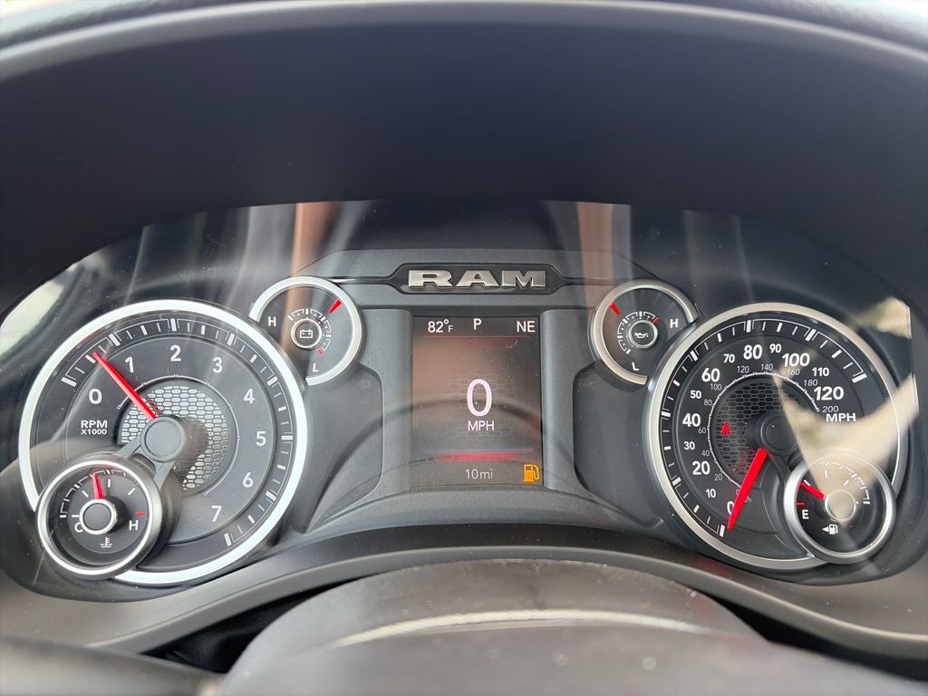 2027 RAM 1500 Big Horn/Lone Star