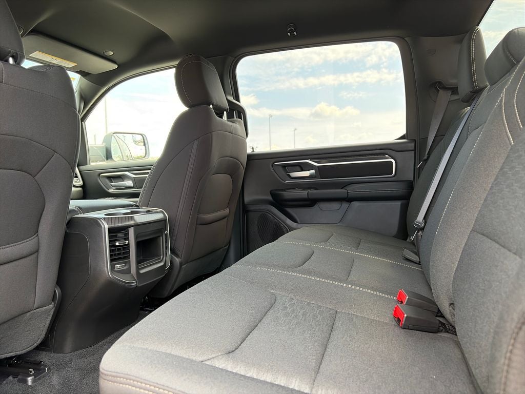 2027 RAM 1500 Big Horn/Lone Star