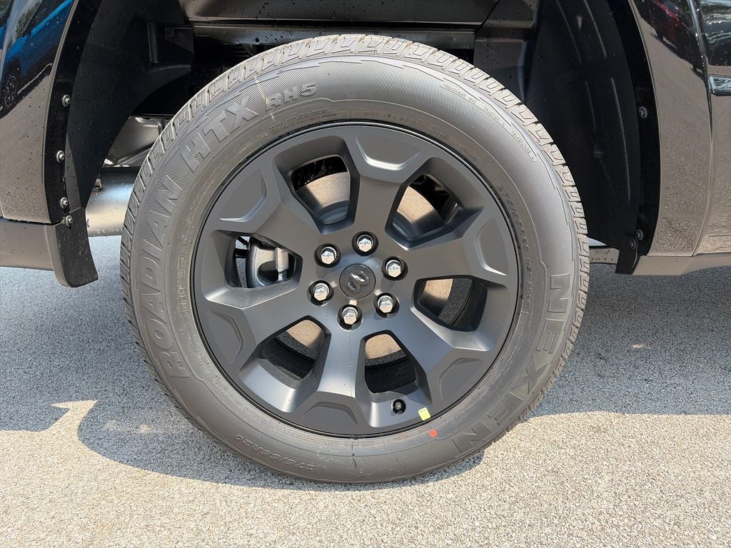 2027 RAM 1500 Big Horn/Lone Star
