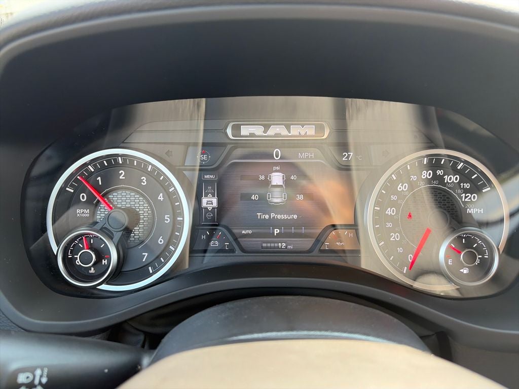 2027 RAM 1500 Big Horn/Lone Star