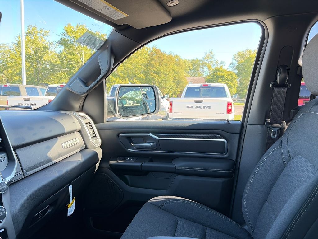 2027 RAM 1500 Big Horn/Lone Star