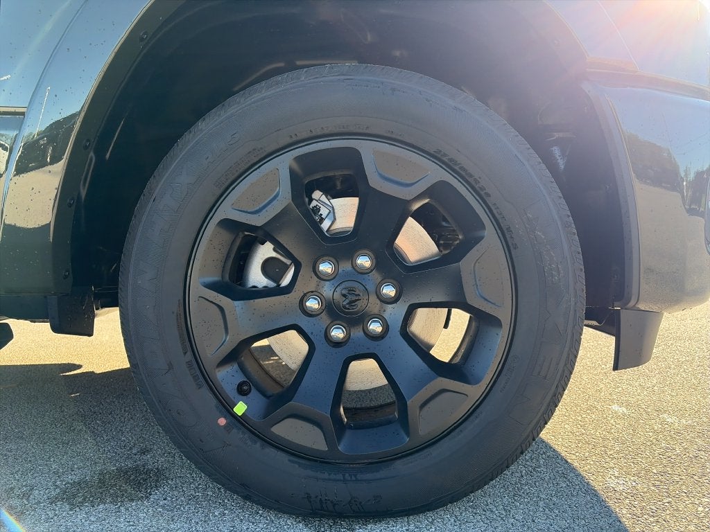 2027 RAM 1500 Big Horn/Lone Star