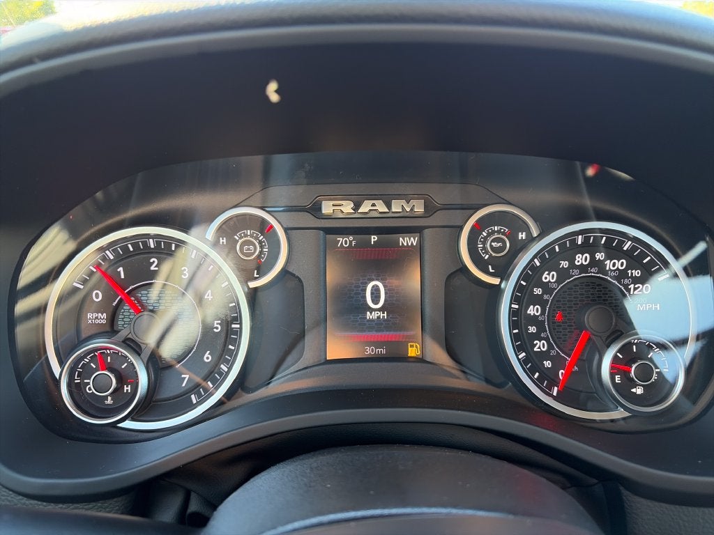 2027 RAM 1500 Big Horn/Lone Star