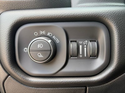 2027 RAM 1500 Big Horn/Lone Star