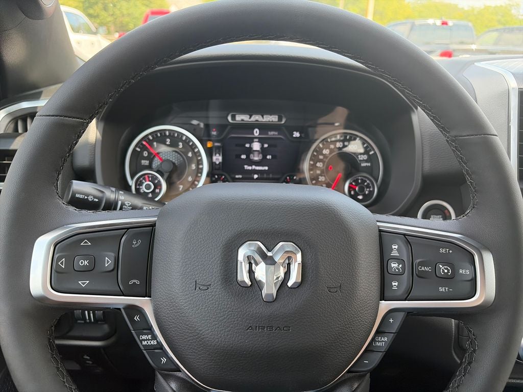 2027 RAM 1500 Big Horn/Lone Star
